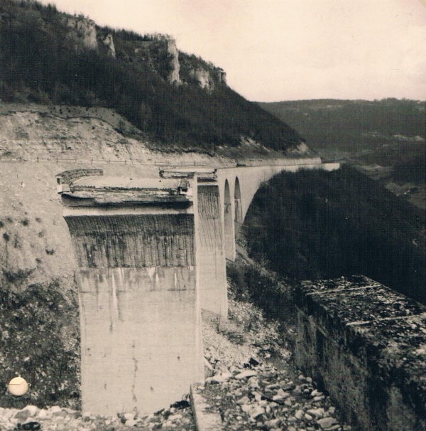 Gesprengte Drachenlochbrücke